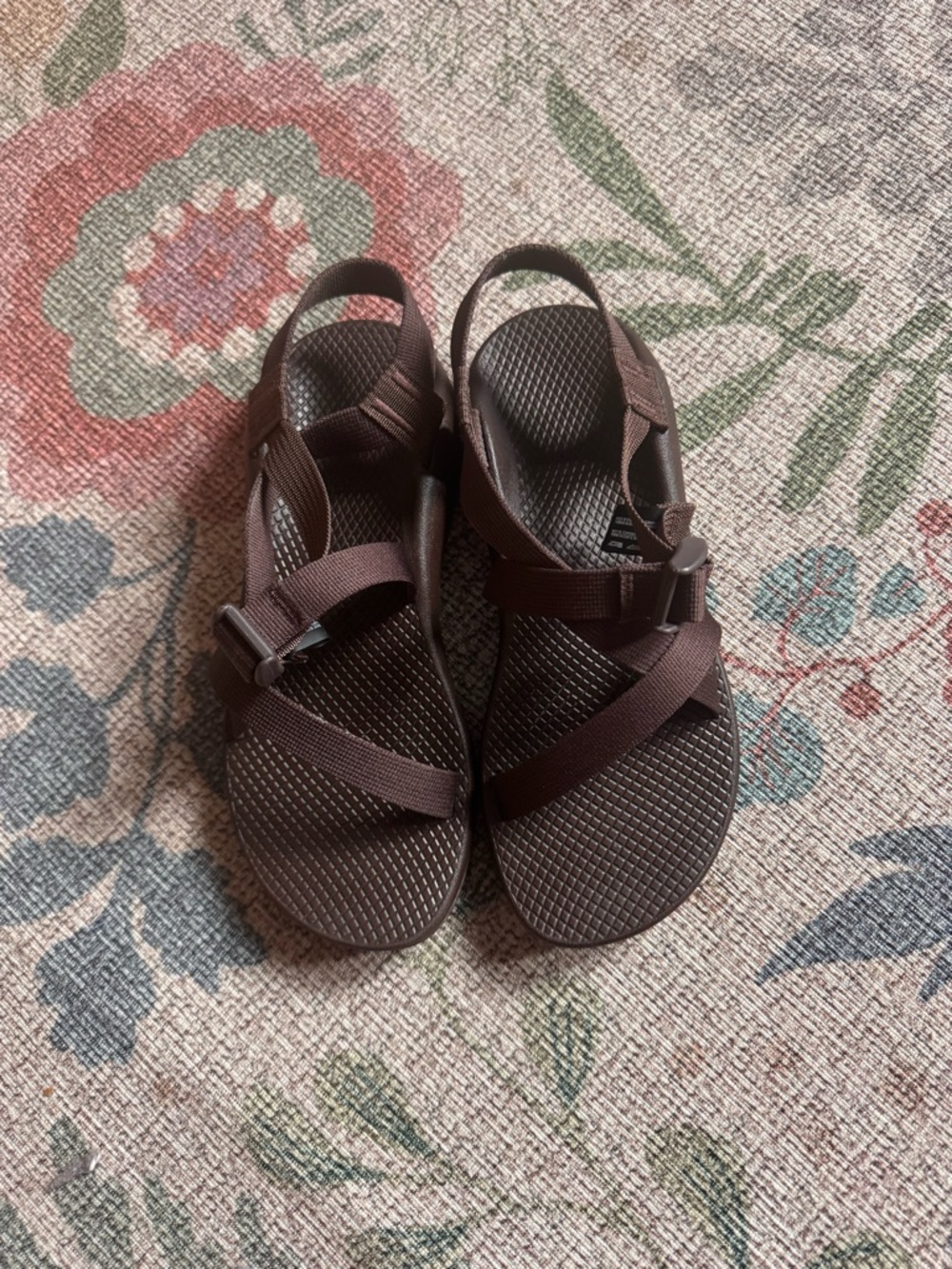 Chaco Women's Dark Brown Strappy Adjustable Sandals - 9WIDE